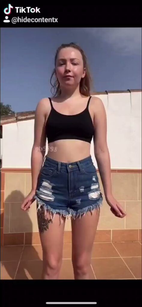 Russian teen is naked tiktoker #russiangirls #tiktokban #naked #nude #TikTokgirl