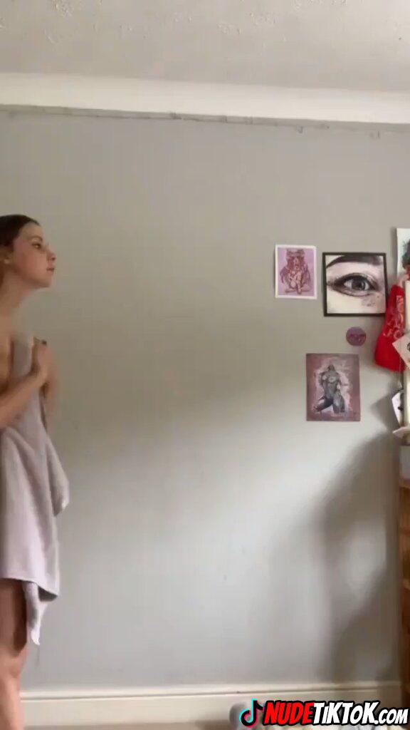 Ooops The towel fail   #oops #teens #towel #tiktokers #fail #error #tiktokfail #