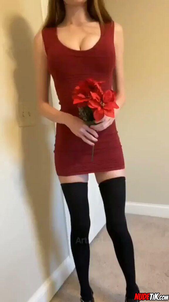 Redhead Tiktokteen, she wants sex goes to see it #tiktokteens #TikToknaked #tikt