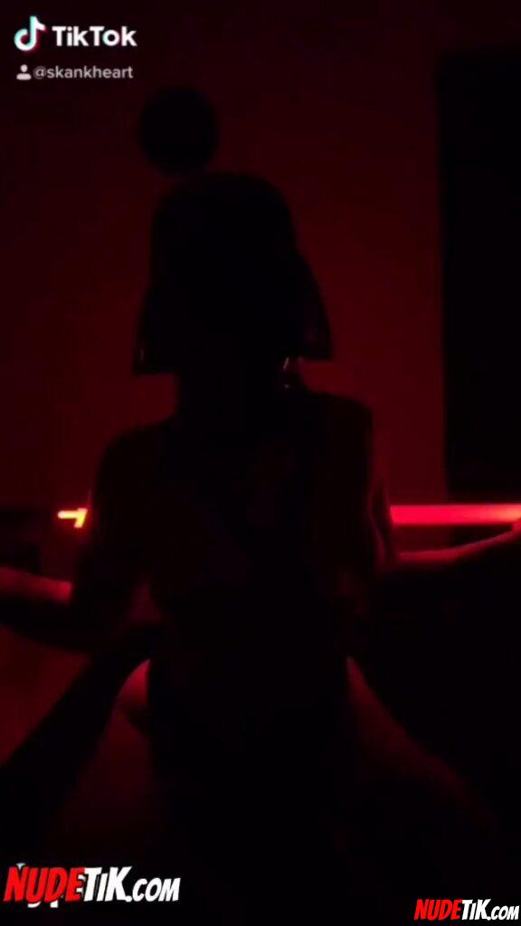 Darth Vader Girl showing her tits on NSFW TikTok  #nsfwtiktok#nsfw #tiktok #boo