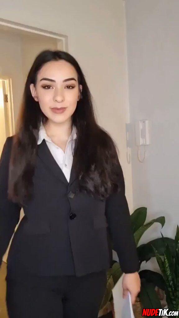 Big boobs in da house