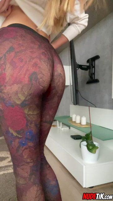 Can My Petite Ass Get Your Attention?