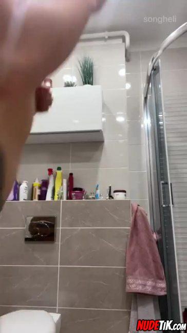 Im 19 Years Old But I Can Fuck Like A Pro ! Im 19 Years Old But I Can Fuck Like A Pro !